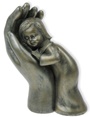"Keramikfigur "Hand mit Kind""" bronzefarben